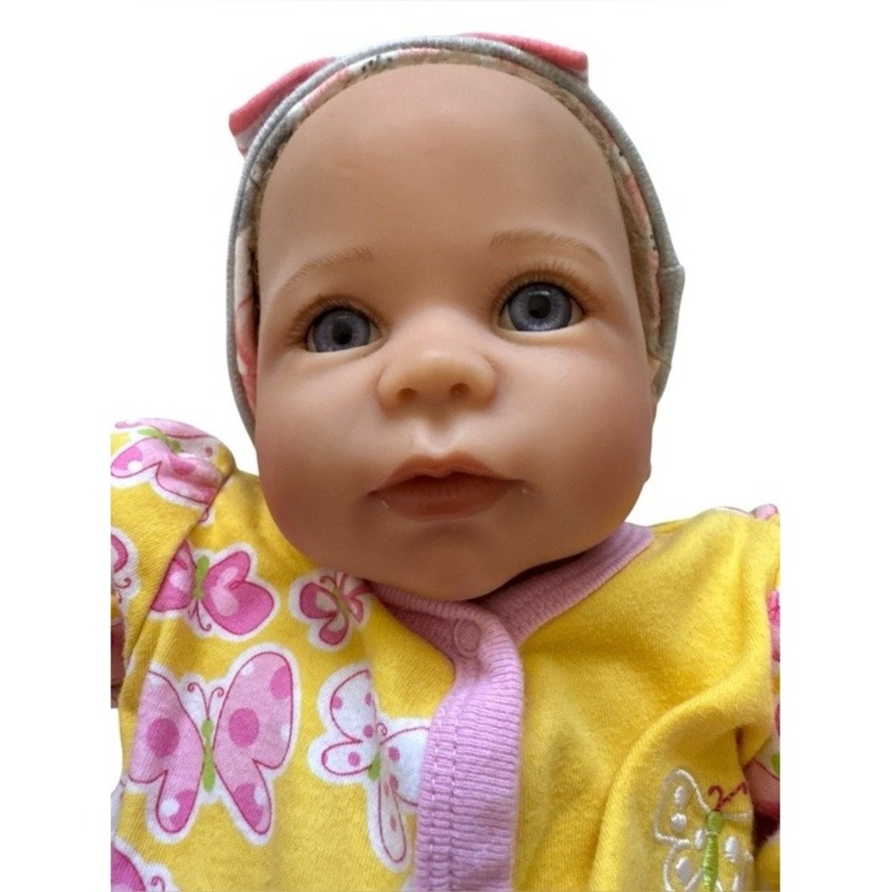 Linda Murray Baby Doll ADG Blue Eyes Cloth Body Vinyl Limbs Blonde Hair - Picture 2 of 16